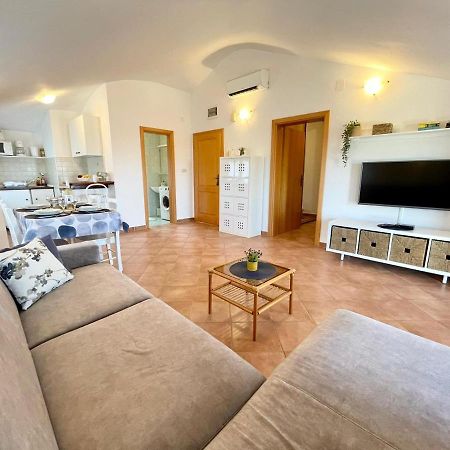 Apartments Ladonja Medulin Luaran gambar