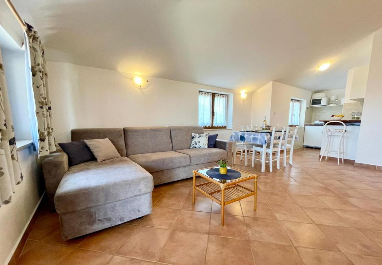 Apartments Ladonja Medulin Luaran gambar
